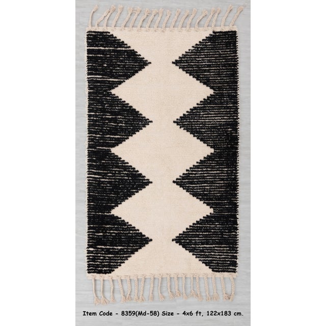 2020s Black Natural Cotton Handwoven Boho Rug 5x8Ft. For Sale - Image 12 of 12