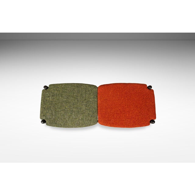 Rare Mid-Century Modern Two Seater Sculpted Bench in Oak & New Two-Toned Upholstery by Arthur Umanoff, Usa, C. 1960s For Sale - Image 9 of 18