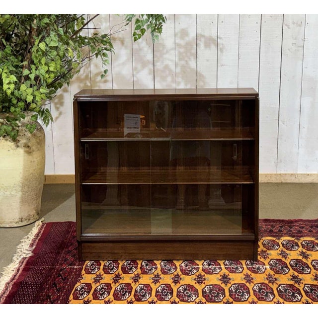 English Mahogany Display Cabinet from G-Plan, 1970s For Sale - Image 3 of 13