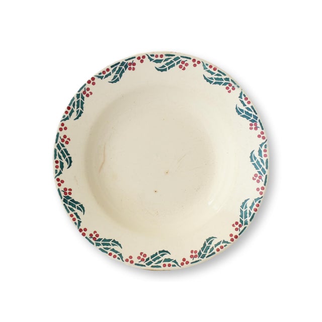 Sarraguemines Early 19th Century French Creamware Holly Soup/Pasta Bowls- Set of 6 For Sale - Image 4 of 4