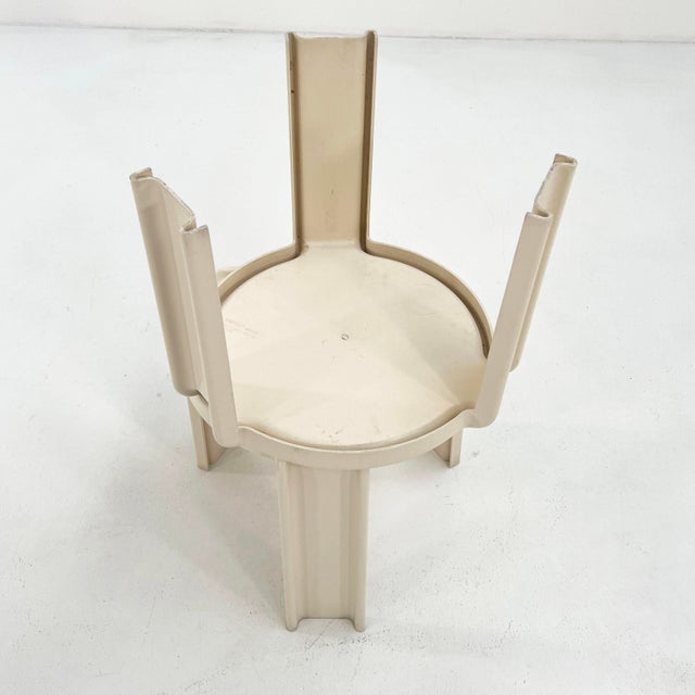 Cream White Side Tables by Giotto Stoppino for Kartell, 1970s, Set of 2 For Sale - Image 8 of 10