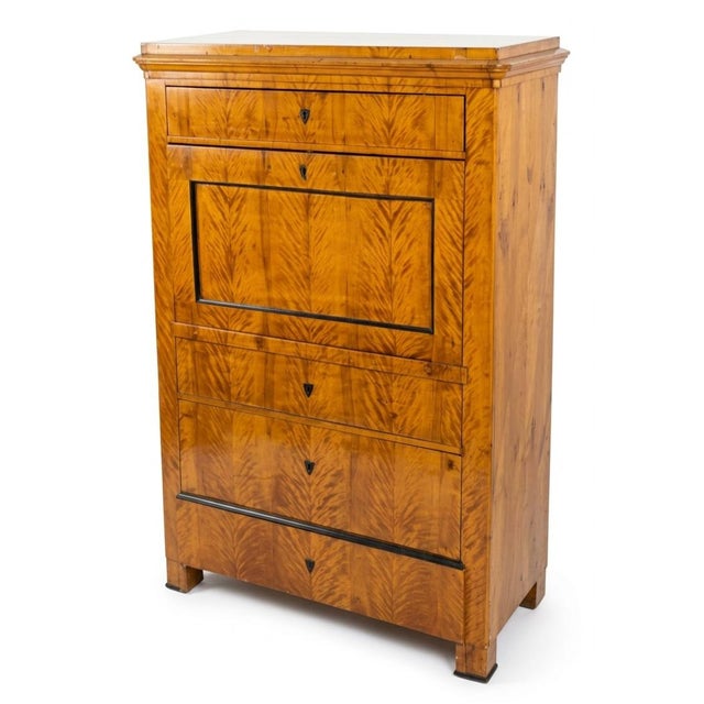 Biedermeier furniture is renowned for prioritizing the natural beauty of native European hardwoods over the heavy, dark...
