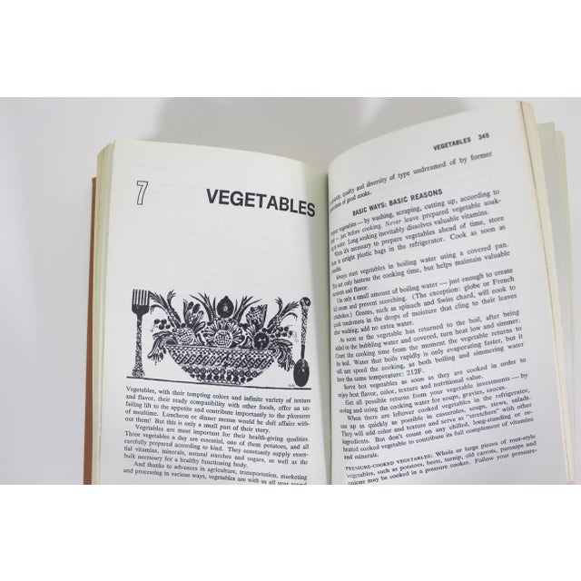 1967 Chatelaine Cookbook the Definitive Canadian Cookbook Retro Kitchen Decor, Old Linen Hardcover Gift Foodie For Sale - Image 9 of 11