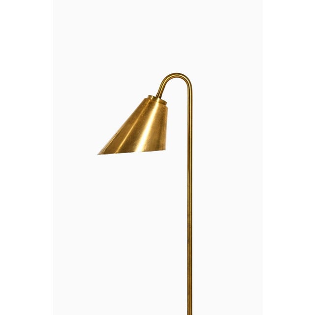 Floor Lamp in Brass attributed to Frits Schlegel and Vilhelm Lauritzen, 1940s For Sale - Image 3 of 9