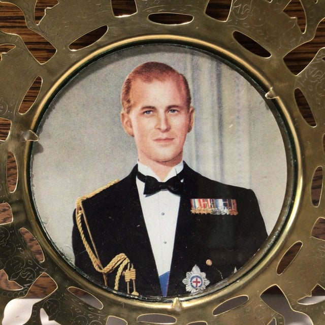 Brass Vintage Queen Elizabeth and Prince Phillip Brass Crown Filigree Coronation Wall Decor - a Pair For Sale - Image 8 of 13