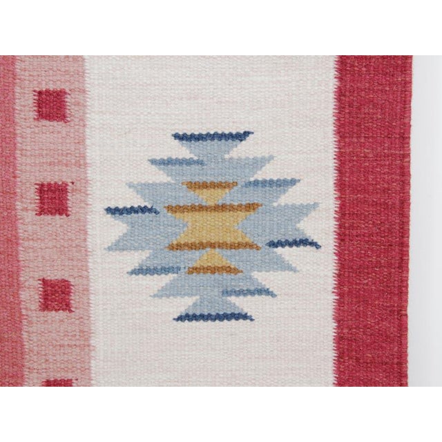 Vintage Swedish Rolakan Carpet in Hand Woven Wool For Sale - Image 3 of 9