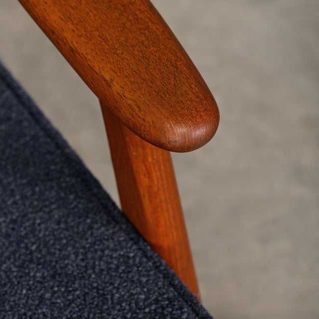 Scandinavian Modern Lounge Chairs in Teak and Dark Blue Bouclé Fabric, 1960s, Set of 2 For Sale - Image 10 of 18