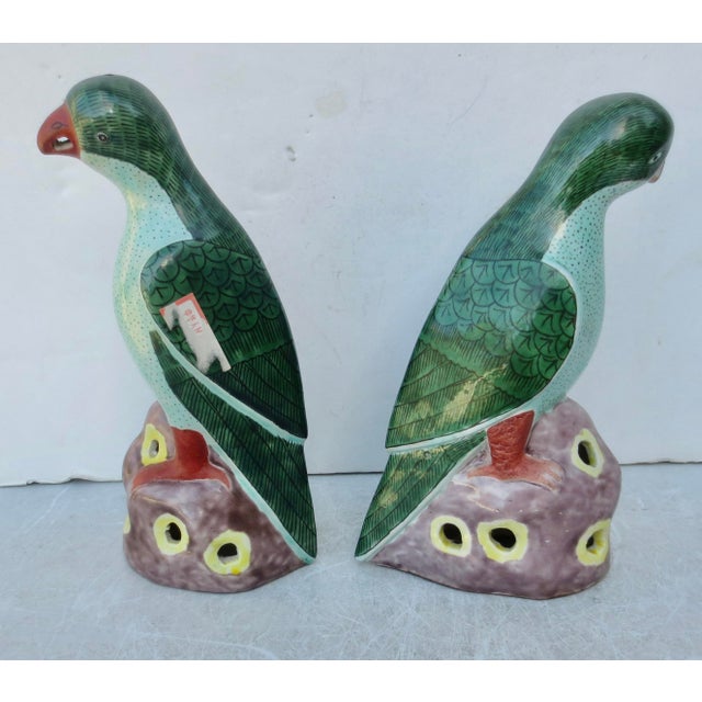 Chinese Early 20th Century Chinese Ceramic Parrots - A Pair of 2 For Sale - Image 3 of 8