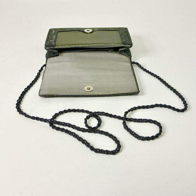 1980s Vintage Art Deco Hollywood Regency Hand Beaded Platinum Gray Evening Handbag Clutch For Sale - Image 12 of 12