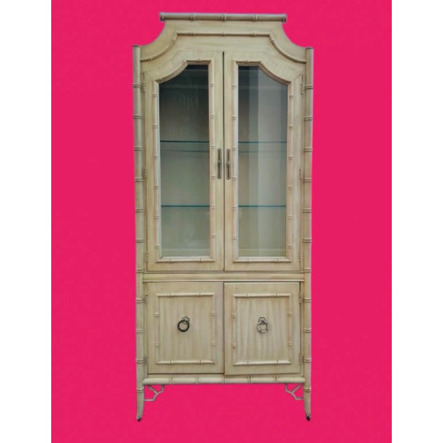 Chinoiserie Vintage Faux Bamboo Display Cabinet Chinoiserie Style For Sale - Image 3 of 12