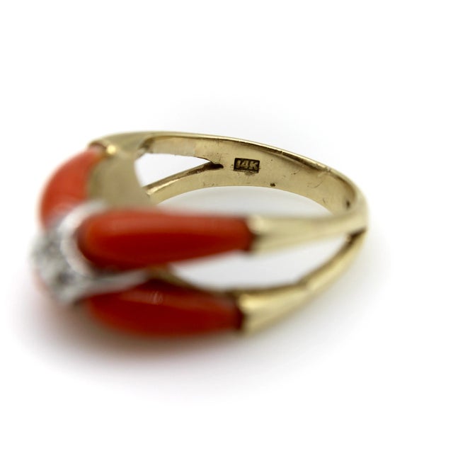 Salmon 1960s 14k Gold Coral and Diamond Modernist Ring Size 7.75 For Sale - Image 8 of 10