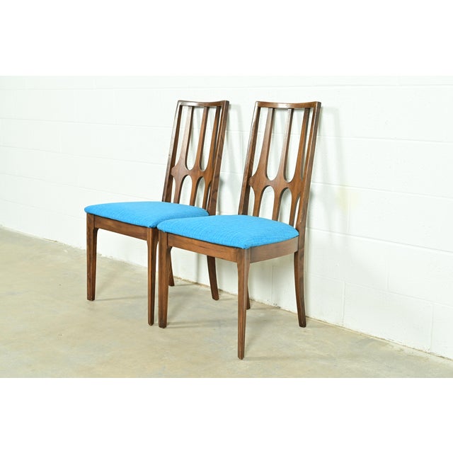 Broyhill Brasilia Mid-Century Modern Sculpted Walnut Side Chairs or Dining Chairs, Pair For Sale - Image 11 of 11