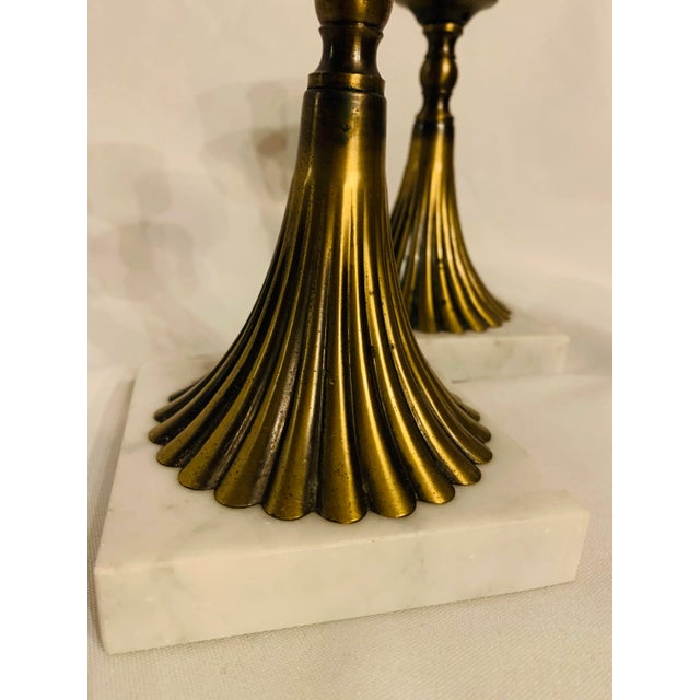 Brass Mid 20th Century Hollywood Regency White Marble and Brass Candlesticks - Set of 2 For Sale - Image 8 of 13