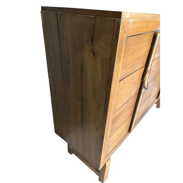 1970s Mid-Century Chest of Drawers With a Faux Buckle Front For Sale - Image 4 of 10