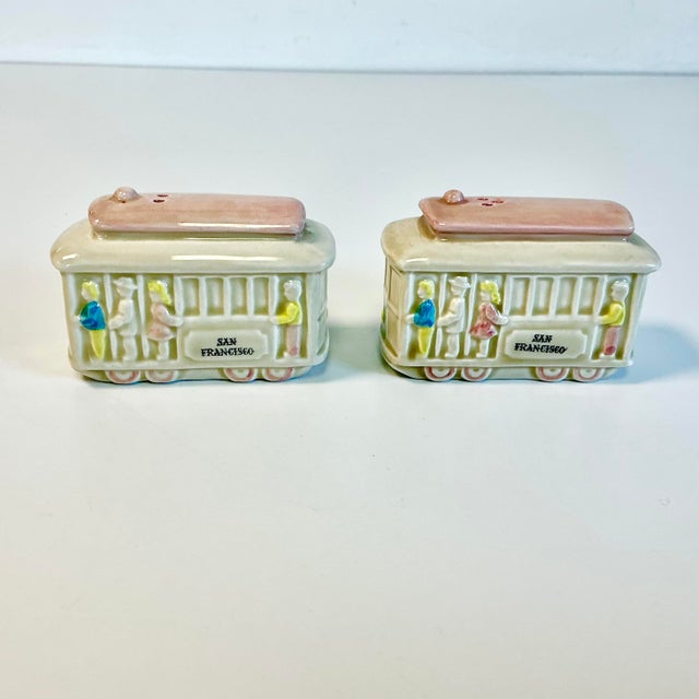 1960s 1960s Vintage Boho Chic Americana San Francisco Cable Car Salt & Pepper Shakers - A Pair. For Sale - Image 5 of 12