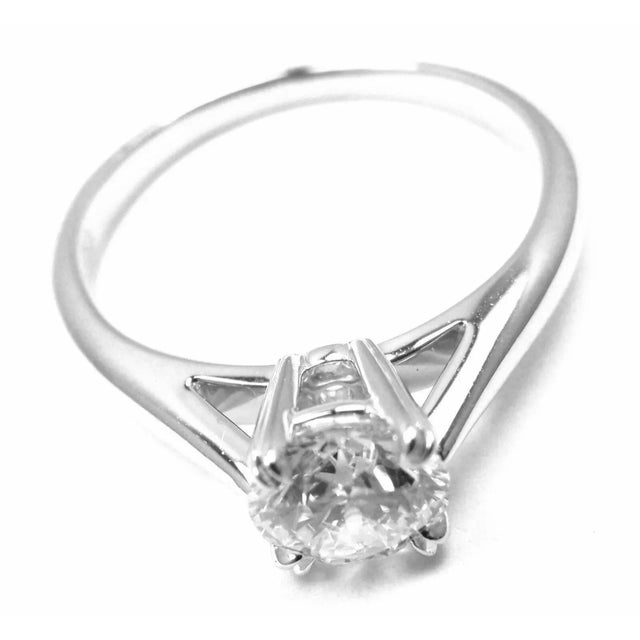 Contemporary Harry Winston Platinum .56ct VVS1/F Diamond Solitaire Engagement Ring, size 3.5 For Sale - Image 3 of 11