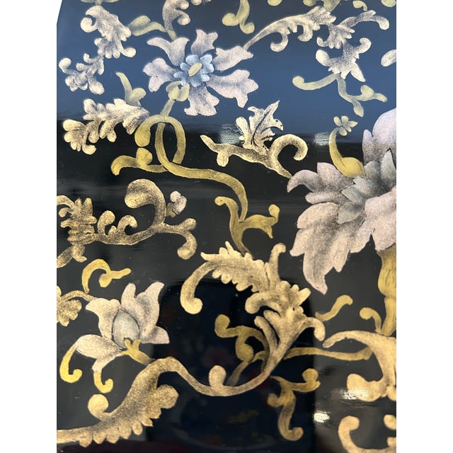 Black & Gold Lacquer Handmade Artisan Decorative Box For Sale - Image 9 of 10