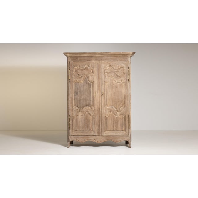 Early 19th Century Louis XV Oak Wardrobe For Sale - Image 13 of 14