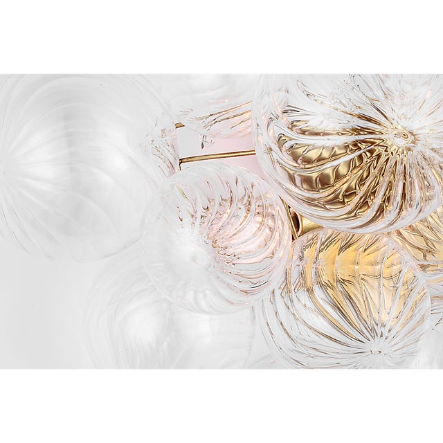 Modern Julie Neill for Visual Comfort Signature Talia Large Sconce in Gild with Clear Swirled Glass For Sale - Image 3 of 10