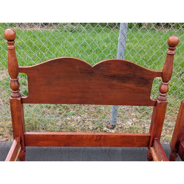 Vintage Cannonball Twin Beds - Pair of Hand Carved Solid Wood Colonial Bedframes - Matching Twin Size Set For Sale - Image 4 of 14