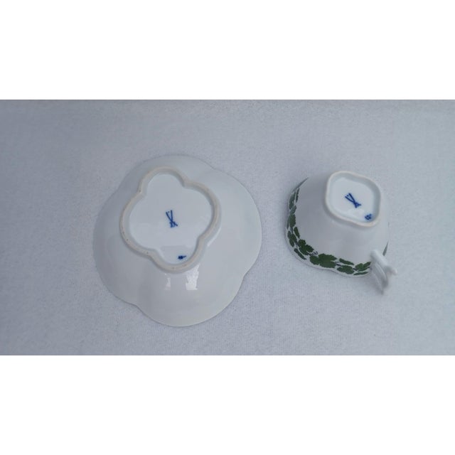 Quatrefoil Mocca Cup and Saucer with Weinlaub Pattern from Meissen, 1930, Set of 2 For Sale - Image 4 of 8