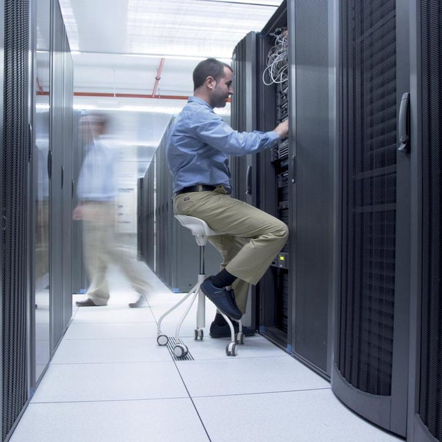 Binary Network Stool from BD Barcelona, 2010 For Sale - Image 6 of 11