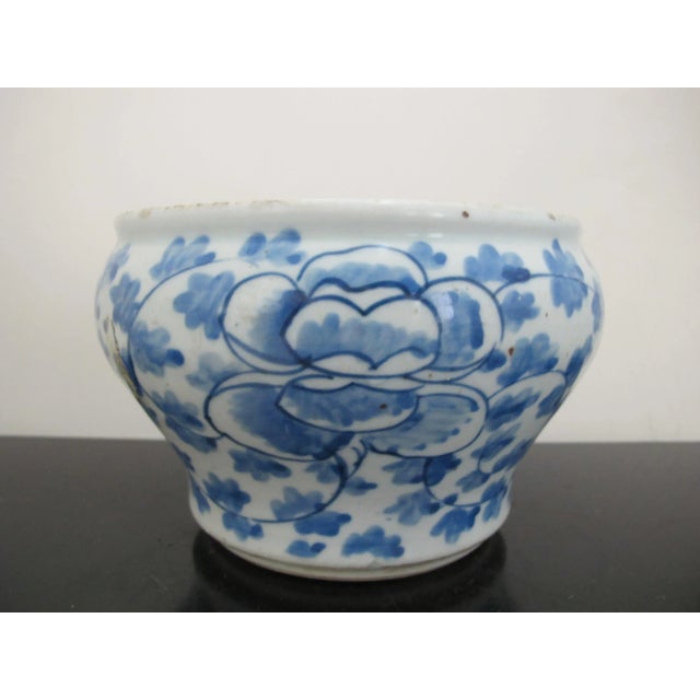 Chinese Chinese Blue Porcelain Peonies Scroll Cache Spittoon Planter Pot Bowl For Sale - Image 3 of 9