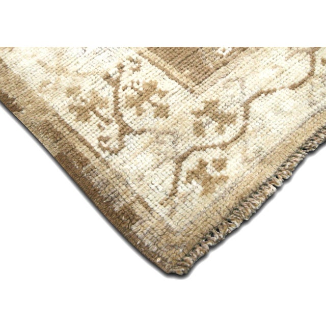 Traditional 1960s Turkish Oushak Rug For Sale - Image 3 of 6