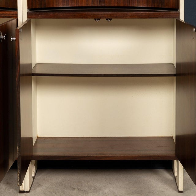 20th Century Italian Standing Dry Bar in Hardwood & Cream Laminate, 1970 For Sale - Image 6 of 18