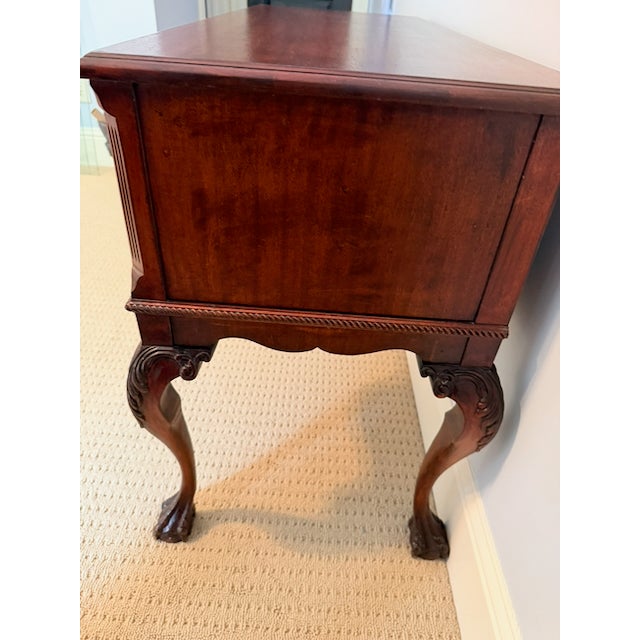 Wood Antique Chippendale Style Mahogany Writing Desk / Dressing Table by Northern Furniture Co For Sale - Image 7 of 14