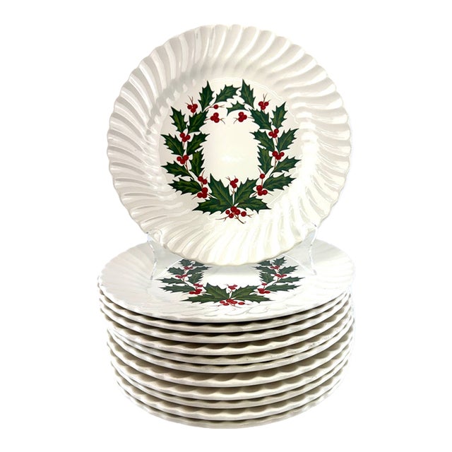 Vintage Mid Century Scio Holly Christmas Dinner Plates, Set of 12 For Sale