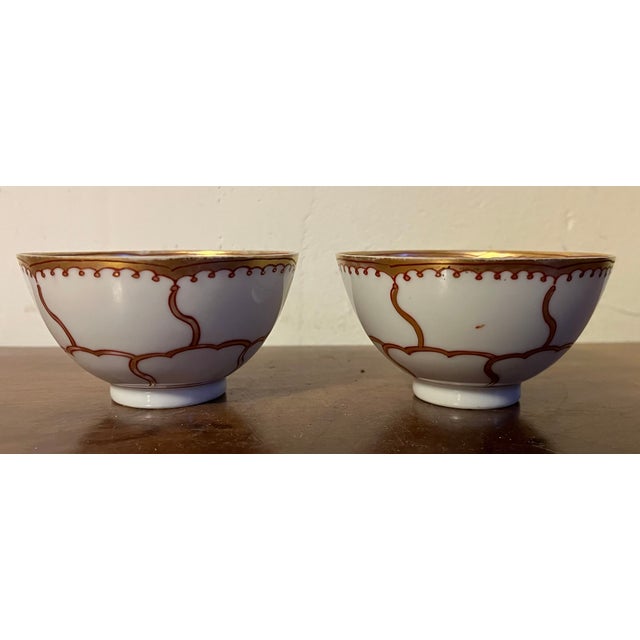 Antique 18th Century Chinese Export Porcelain Tea Cups or Bowls - A Pair For Sale In New York - Image 6 of 12