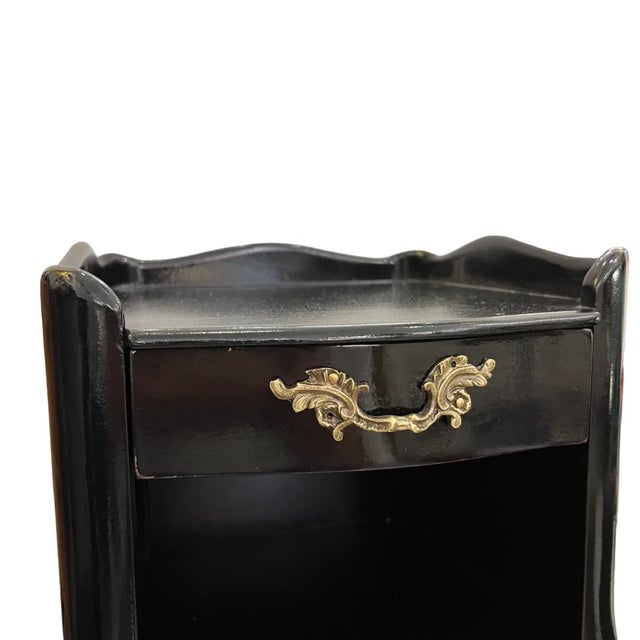 Louis XV Lacquered Nightstands, 1890s, Set of 2 For Sale - Image 6 of 7