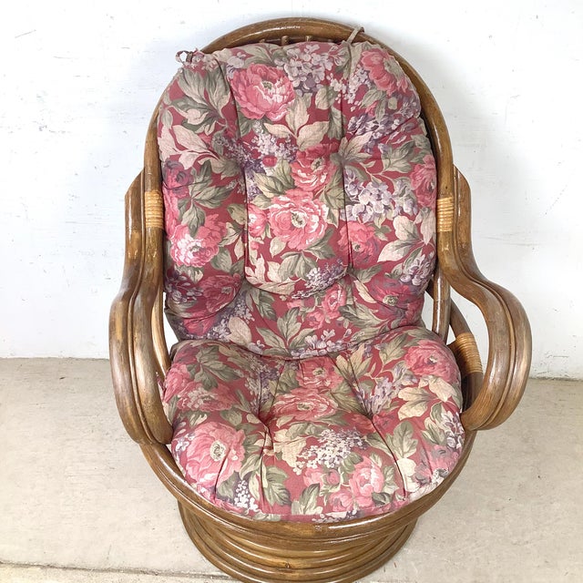 Late 20th Century Vintage Sculptural Rattan & Bentwood Swivel Lounge Chair For Sale - Image 5 of 18
