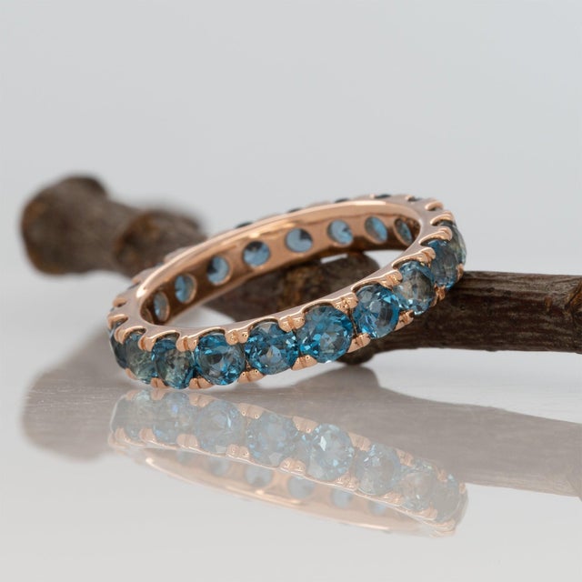 2.8Ct London Blue Topaz Band Ring in Solid 14k Gold - Fine Jewelry for Women, Size 6.75 For Sale In Columbus - Image 6 of 7
