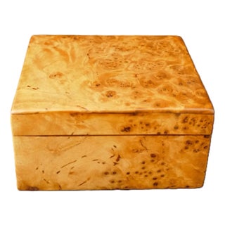 Mid 20th Century Siberian Burl Elm Wood Birdseye Jewelry Square Box For Sale