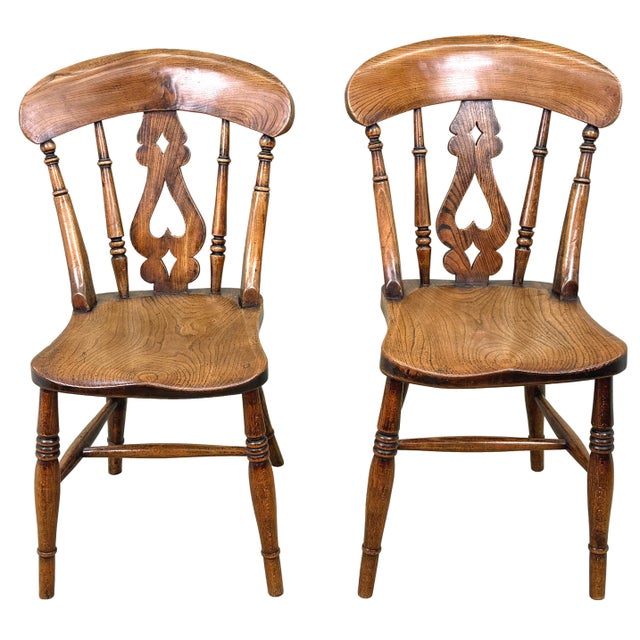 A Delightful & Charming Set Of 6 Mid 19th Century Matching Ash & Elm Kitchen Farmhouse Windsor Dining Chairs, Having...