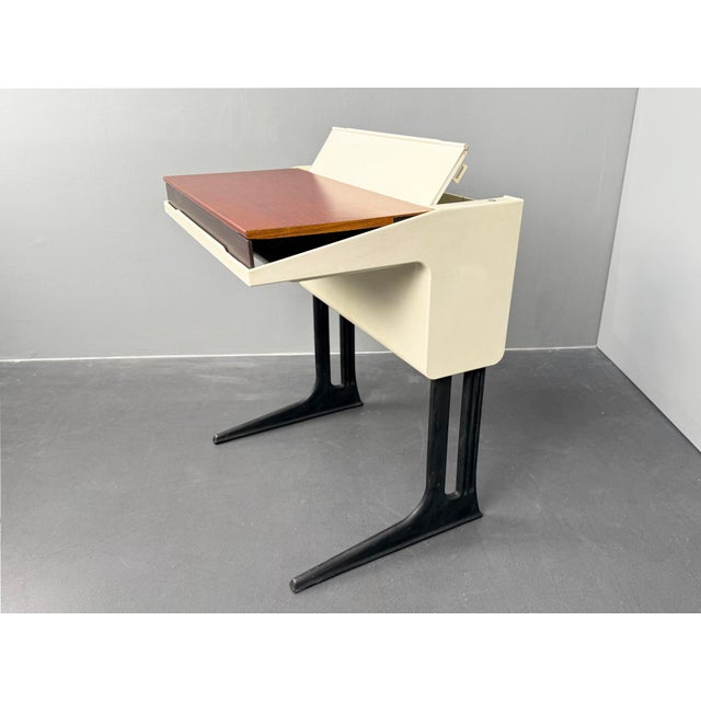 1970s Height-Adjustable Desk by Luigi Colani for Flötotto, Germany, 1970s For Sale - Image 5 of 13