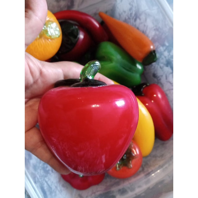 American 1980s Art Glass Multicolor Fruits & Vegetables- Set of 16 For Sale - Image 3 of 7