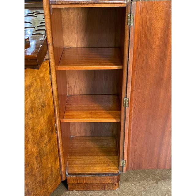 Early 20th Century English Cocktail Bar or Drinks Cabinet From the Art Deco Era For Sale In Austin - Image 6 of 18