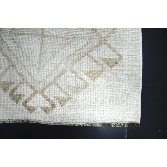 Antique White 1960s Vintage Turkish Herki Handmade White Runner For Sale - Image 8 of 11