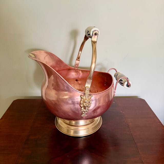Copper and Brass Helmet Coal Scuttle | Delft Handles and Lion Mounts For Sale - Image 15 of 17