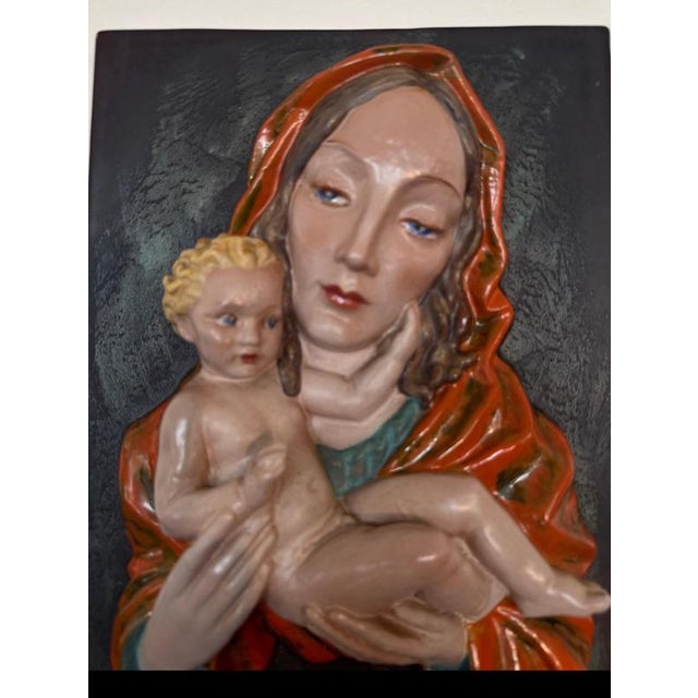 Art Deco Ceramic Madonna and Child Wall Relief from Keramos Wien, 1920 For Sale - Image 3 of 12