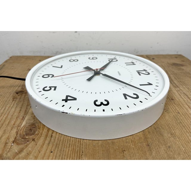 Vintage White Electric Station Wall Clock from Nedklok, 1970s For Sale - Image 13 of 18