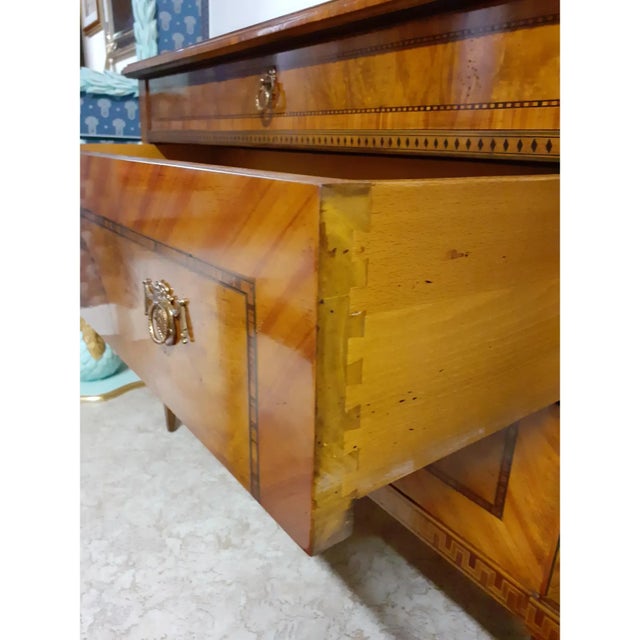 Mid 20th-Century Inlaid Italian Chest of Drawers For Sale - Image 4 of 13