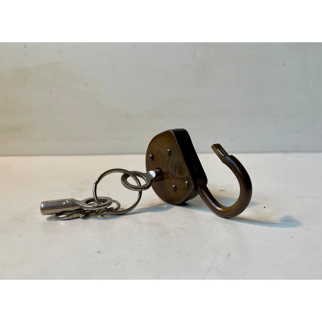 Mid-Century Modern German Tri-Lock Padlock in Brass, 1940s For Sale - Image 3 of 9