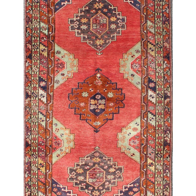 Mid 20th Century Red Field Vintage Turkish Oushak Rug With Vertical Geometric Medallions For Sale - Image 5 of 8