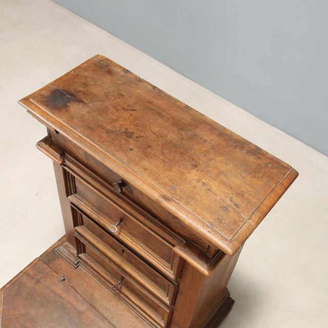 Brown Baroque Walnut Kneeler, Italy, Early 18th Century For Sale - Image 8 of 10