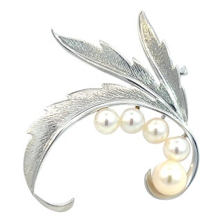1990s Mikimoto Estate Akoya Pearl Brooch Pin Sterling Silver 6.10 mm For Sale