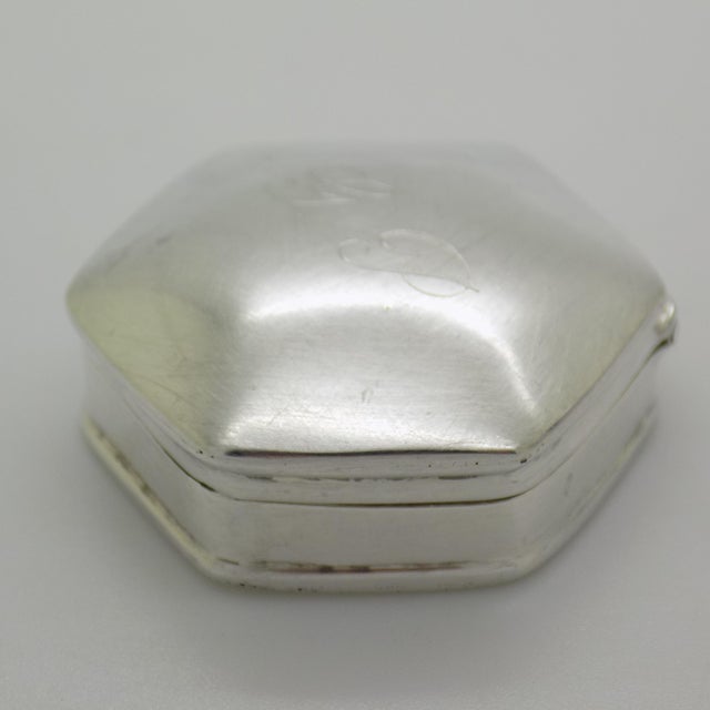 Metal Vintage Italian Handmade Genuine Sterling Silver Engraved Hexagon Pill Snuff Trinket Box For Sale - Image 7 of 13